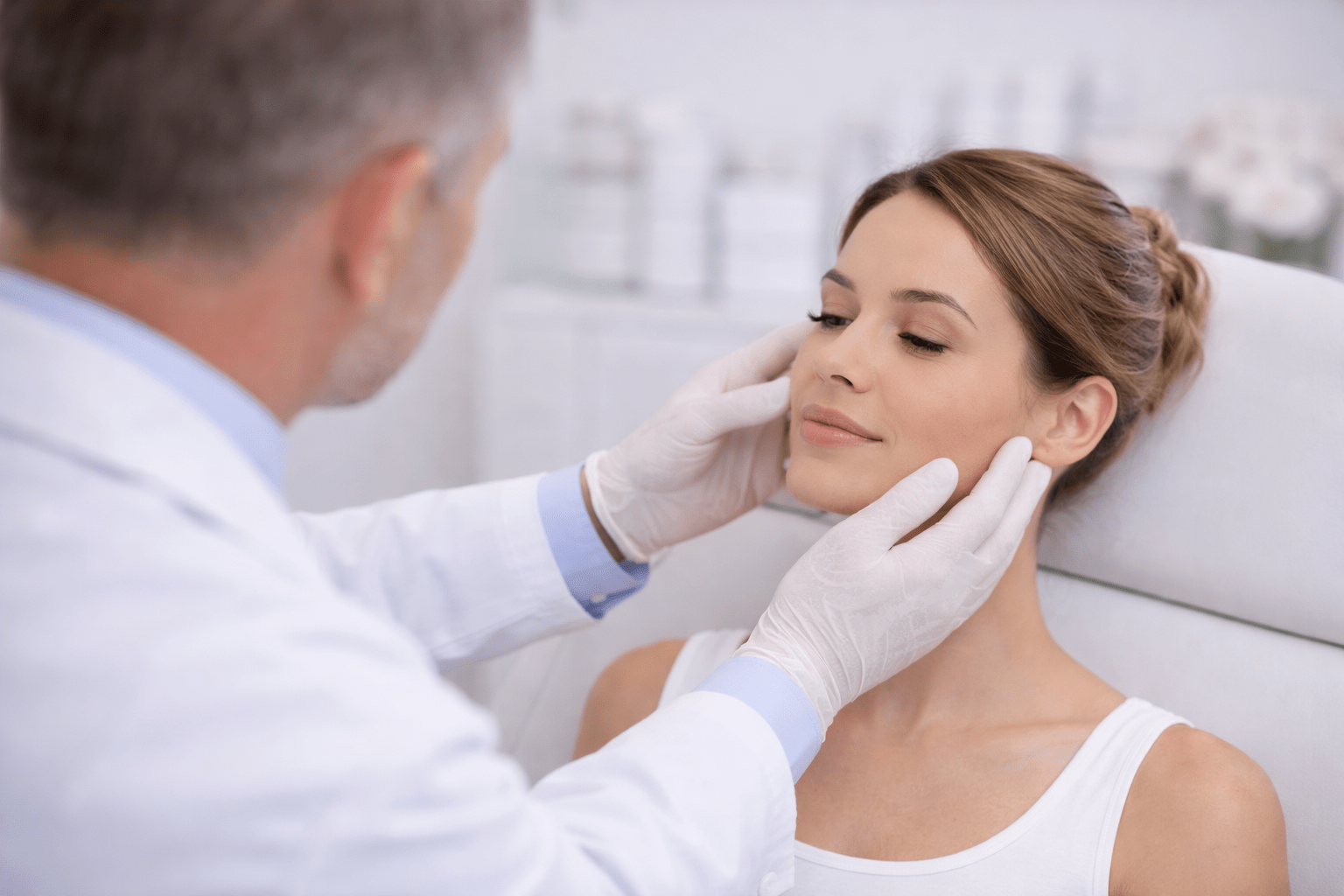 Ανοιξιάτικη ανανέωση προσώπου | Η σύγχρονη προσέγγιση πριν το καλοκαίρι